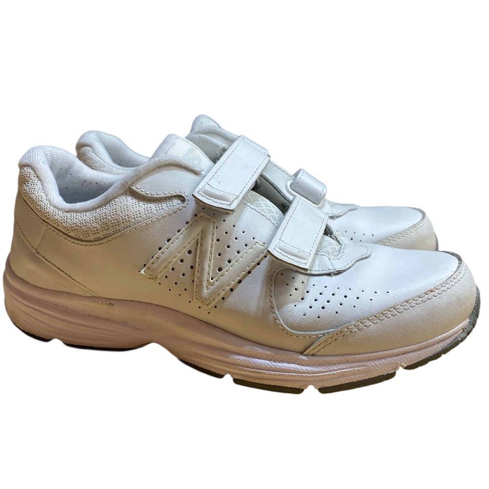 New Balance White Velcro Walking Sneakers Women’s Size 6